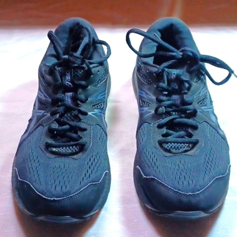 Oasics  Women's Black Athletic Shoes 8.5 Xtra Wide